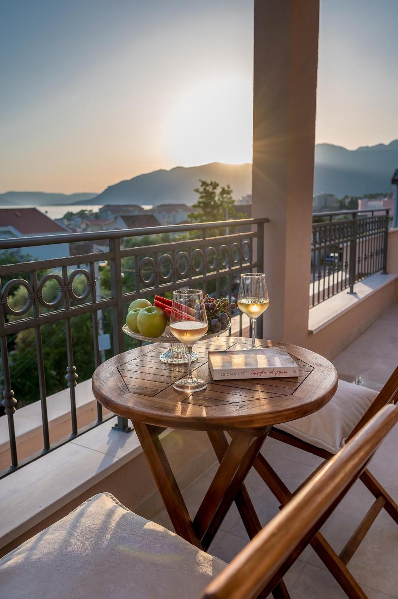 Luxury Apartments Ivanovic Tivat Exterior foto