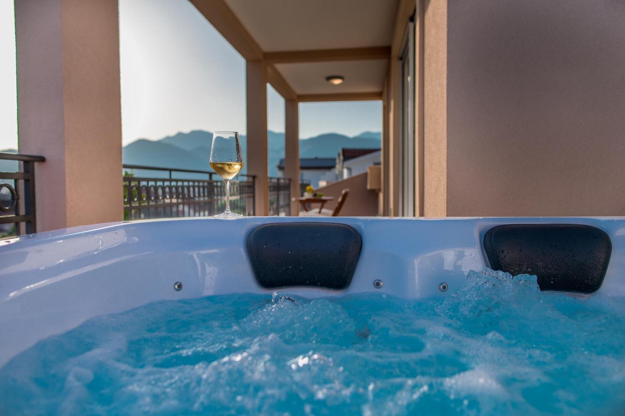 Luxury Apartments Ivanovic Tivat Exterior foto