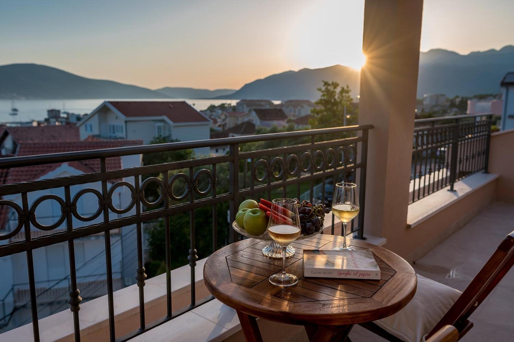 Luxury Apartments Ivanovic Tivat Exterior foto